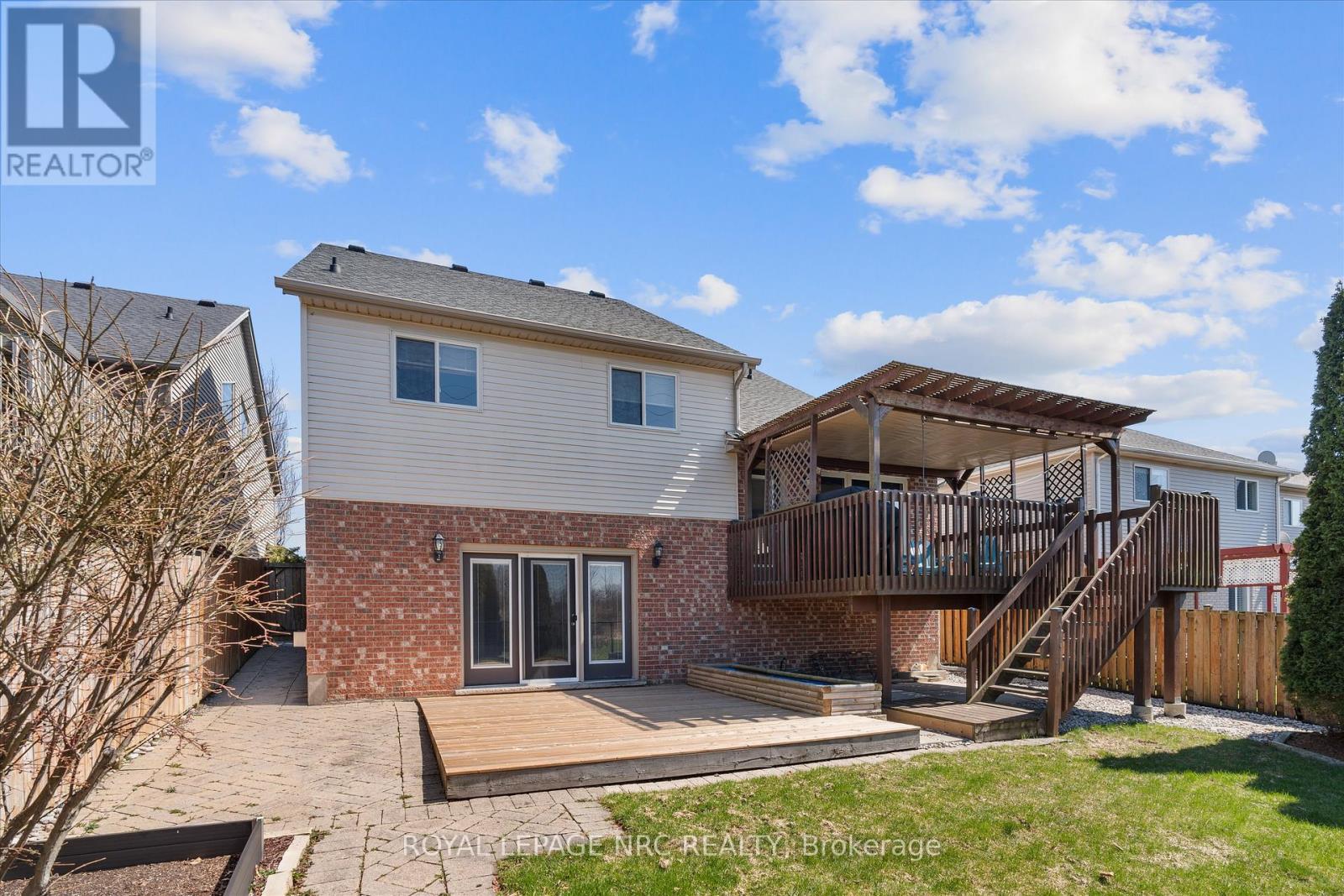 30 Briarwood Drive, St. Catharines, Ontario  L2S 4A7 - Photo 34 - X12979066