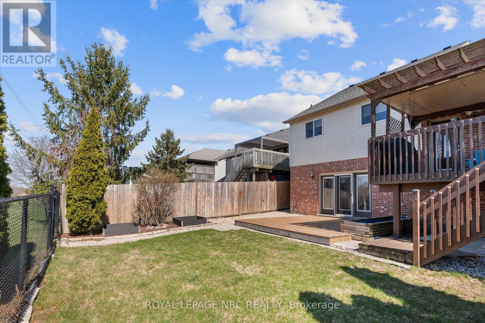30 Briarwood Drive, St. Catharines, Ontario  L2S 4A7 - Photo 35 - X12979066