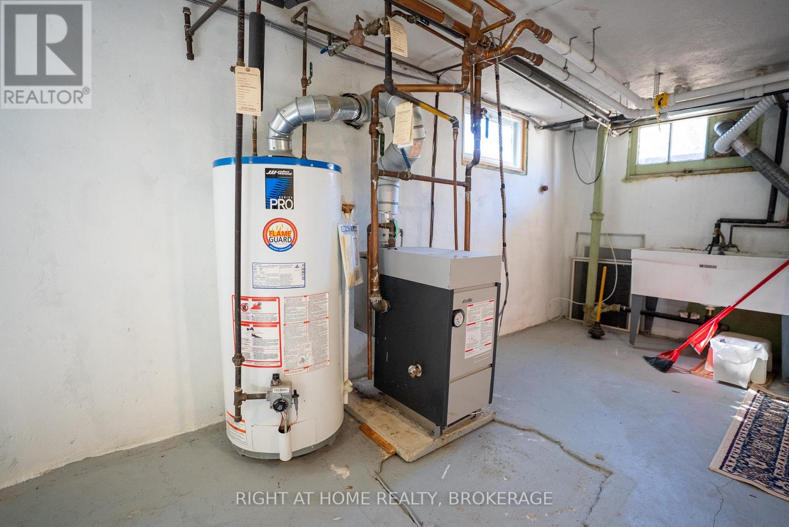 57 Edgar Street, Welland, Ontario  L3C 1S6 - Photo 36 - X12979180