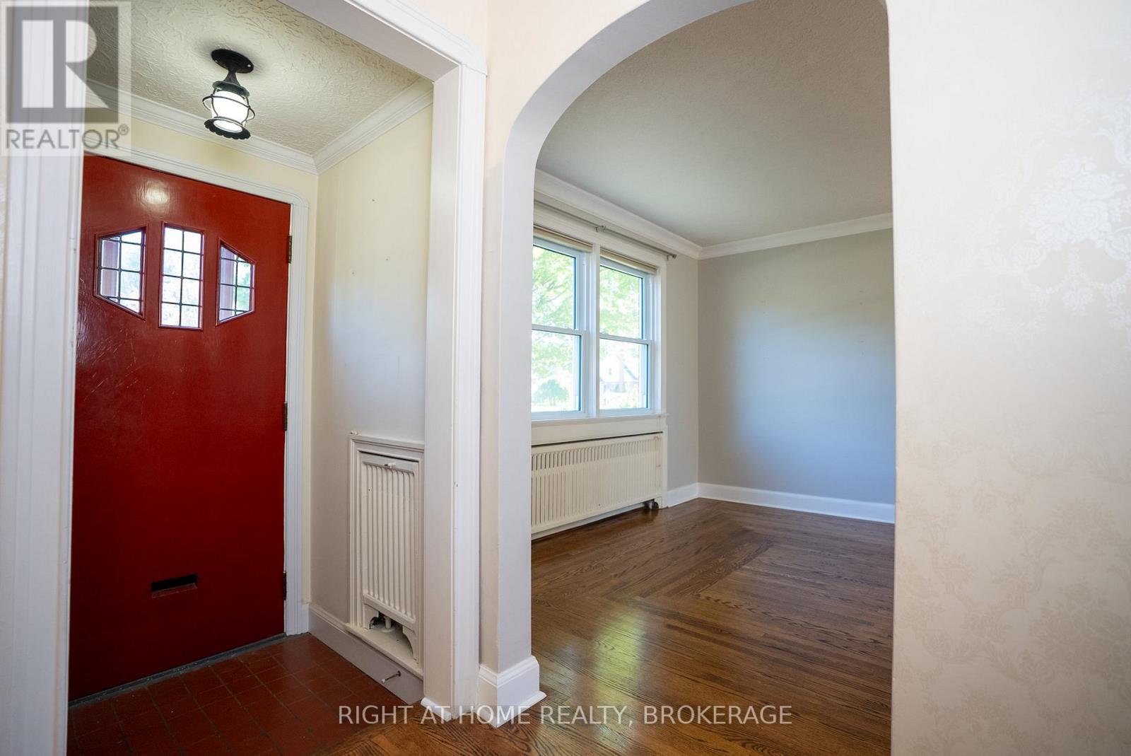 57 Edgar Street, Welland, Ontario  L3C 1S6 - Photo 5 - X12979180