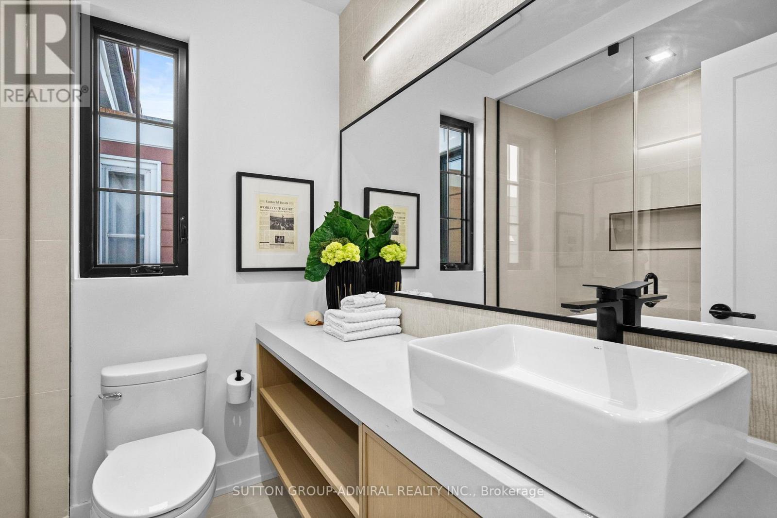 25 Coolmine Road, Toronto (Little Portugal), Ontario  M6J 3G1 - Photo 25 - C12978416