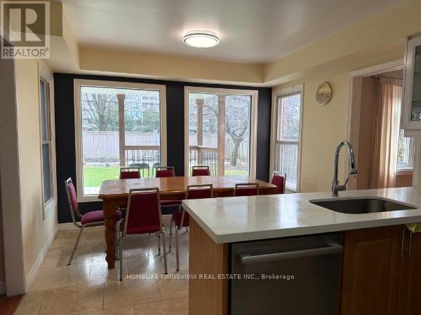 296 King Andrew Drive, Mississauga, Ontario  L4Z 1P8 - Photo 3 - W12971974