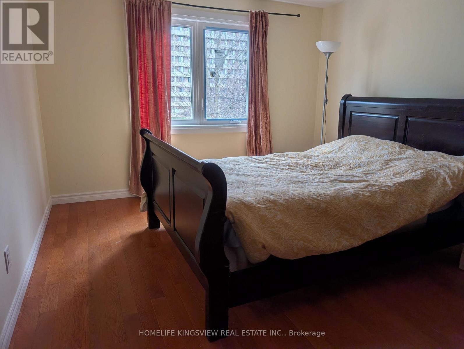 296 King Andrew Drive, Mississauga, Ontario  L4Z 1P8 - Photo 8 - W12971974