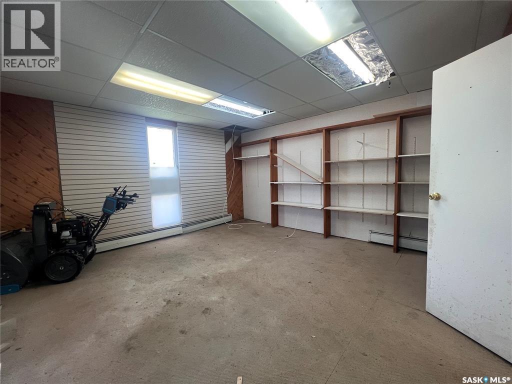 402 Hill Avenue, Cut Knife, Saskatchewan  S9A 0N0 - Photo 4 - SK032504