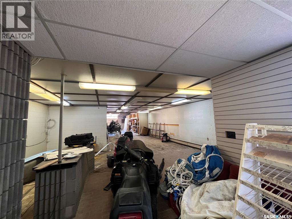 402 Hill Avenue, Cut Knife, Saskatchewan  S9A 0N0 - Photo 5 - SK032504