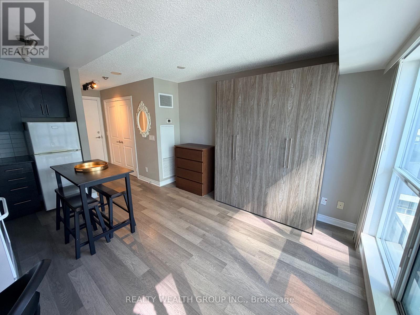 705 - 50 Town Centre Court, Toronto, Ontario  M1P 0A9 - Photo 2 - E12978662