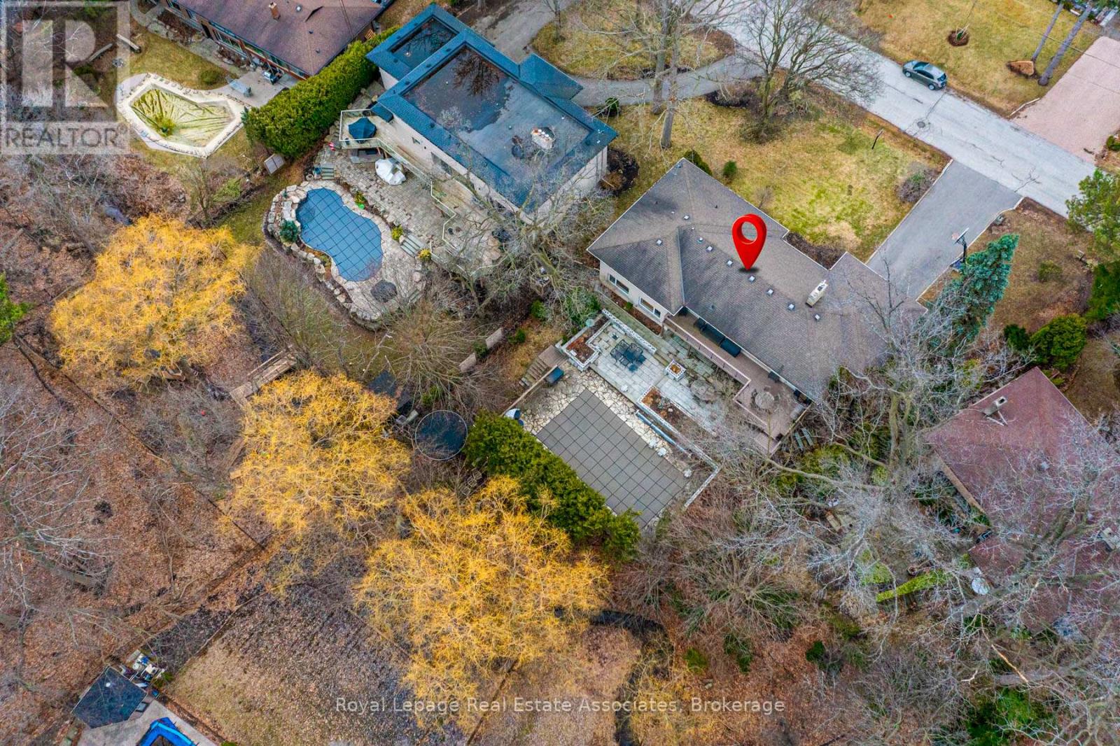 1561 Pinetree Crescent, Mississauga, Ontario  L5G 2S9 - Photo 42 - W12922822