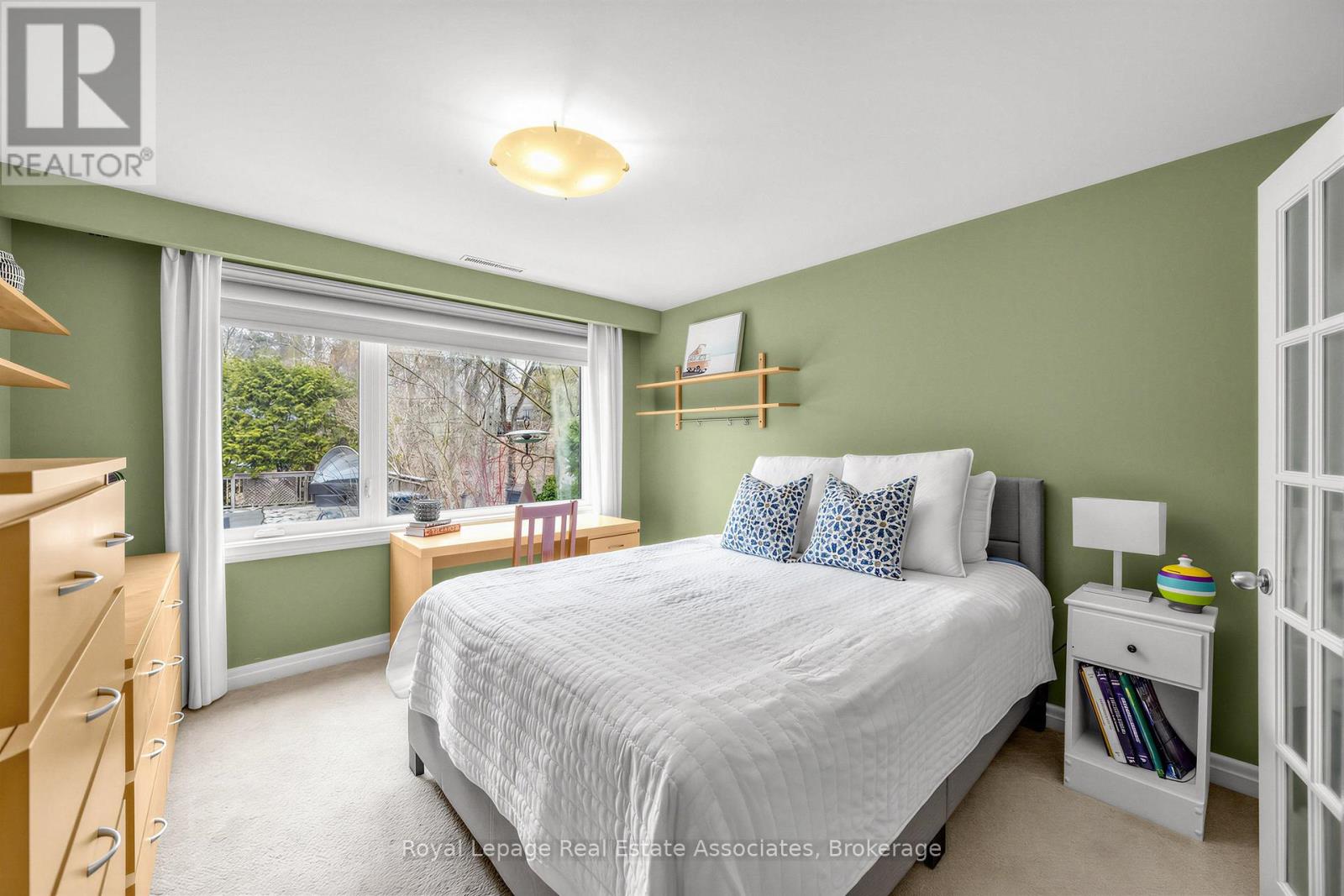 1561 Pinetree Crescent, Mississauga, Ontario  L5G 2S9 - Photo 26 - W12922822