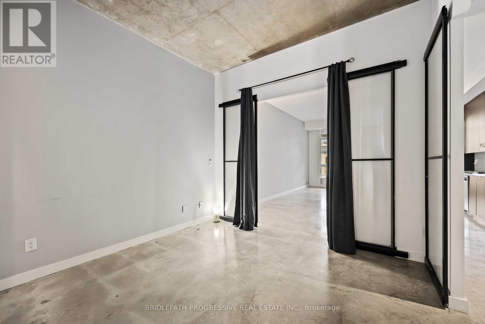 707 - 23 Brant Street, Toronto, Ontario  M5V 2L5 - Photo 13 - C12978926