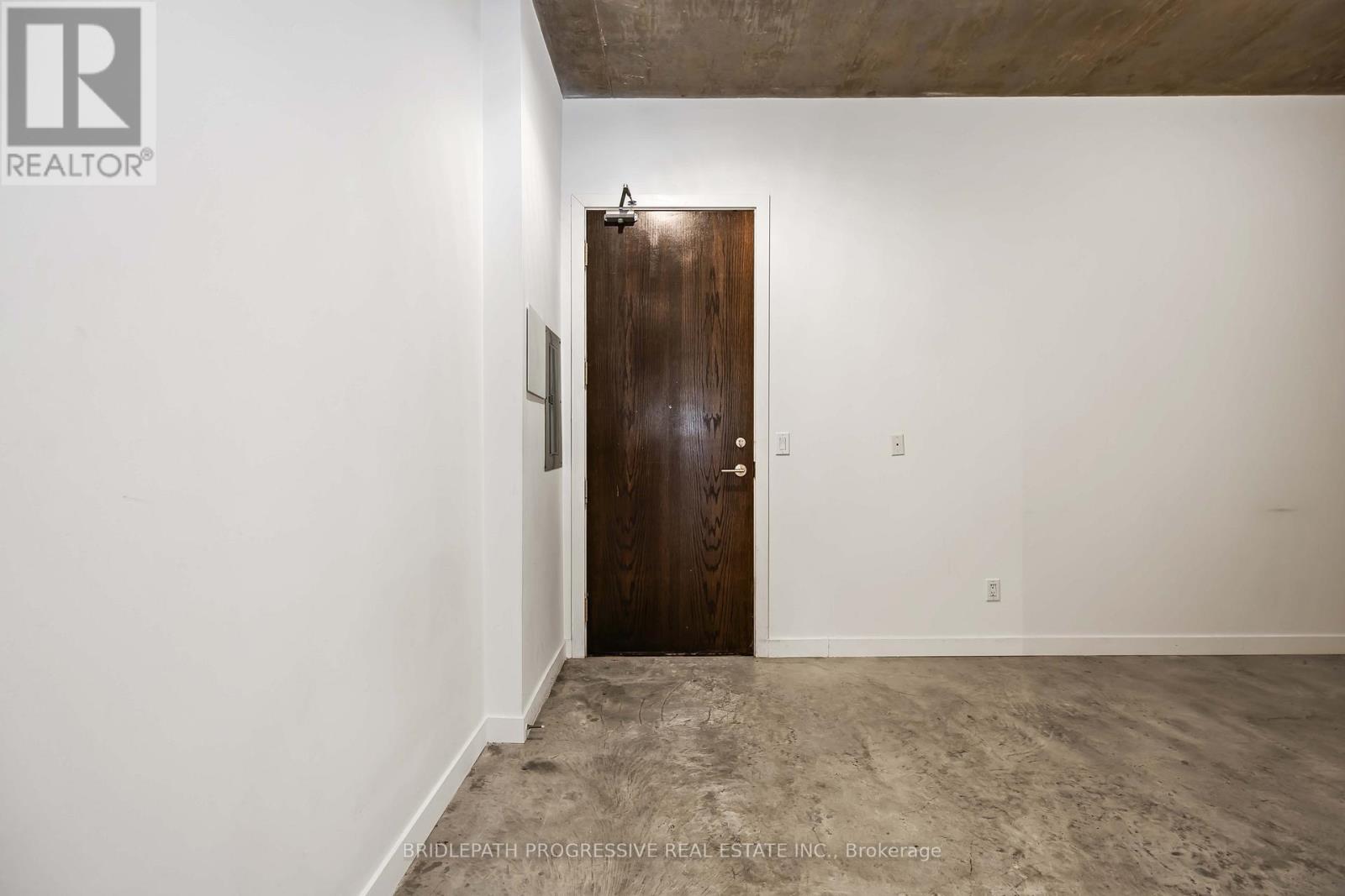 707 - 23 Brant Street, Toronto, Ontario  M5V 2L5 - Photo 15 - C12978926