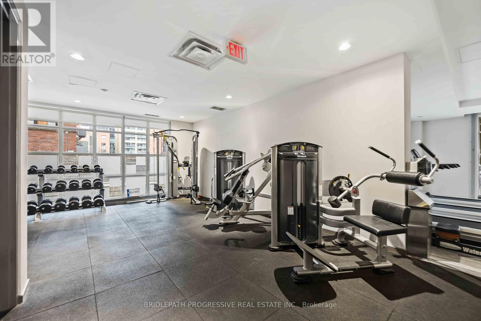 707 - 23 Brant Street, Toronto, Ontario  M5V 2L5 - Photo 24 - C12978926