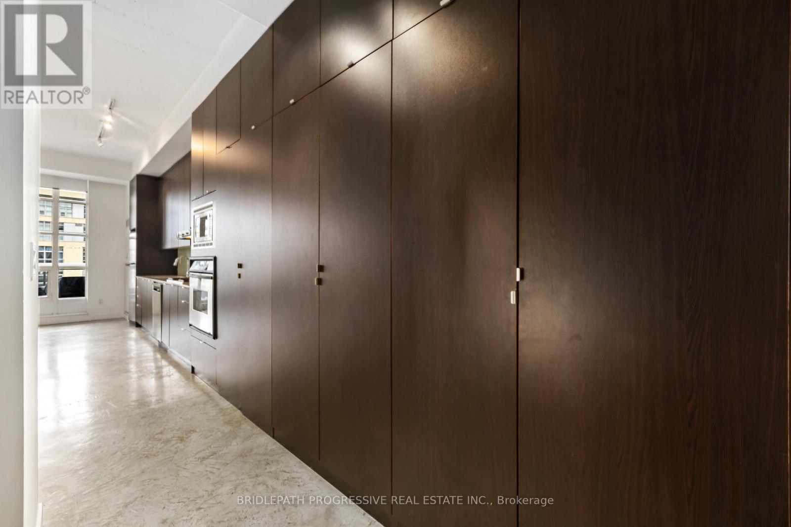 707 - 23 Brant Street, Toronto, Ontario  M5V 2L5 - Photo 6 - C12978926