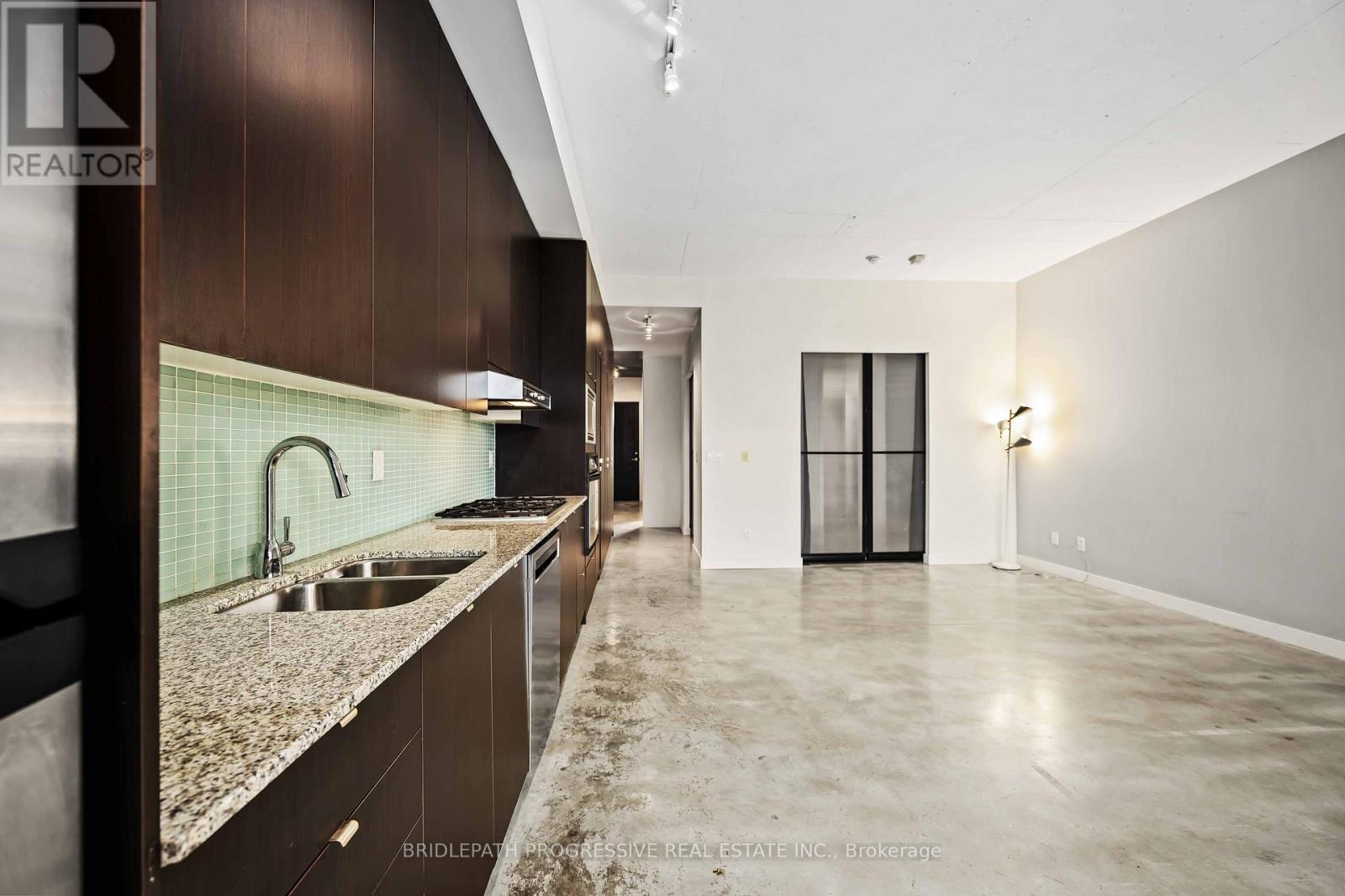 707 - 23 Brant Street, Toronto, Ontario  M5V 2L5 - Photo 8 - C12978926