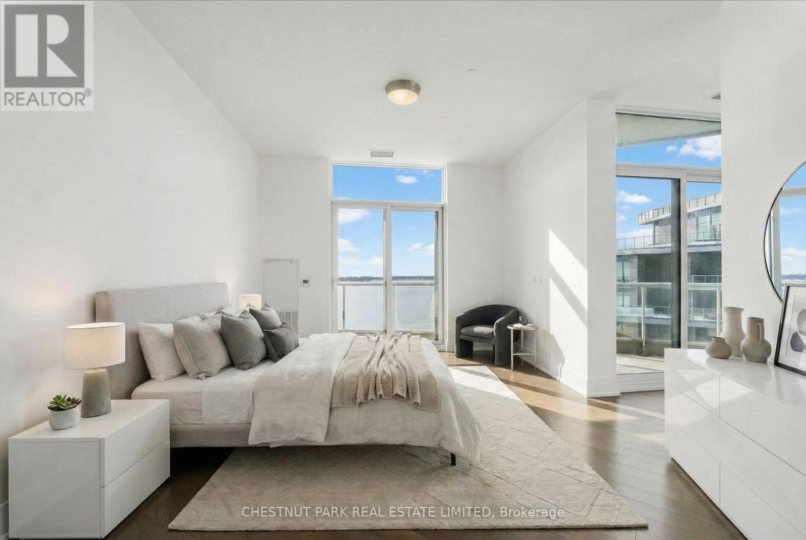 Sph16 - 1 Edgewater Drive, Toronto, Ontario  M5A 0L1 - Photo 11 - C12978966