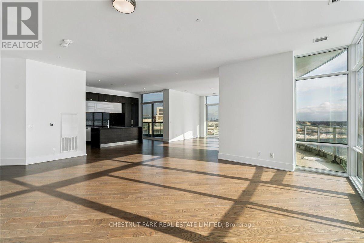 Sph16 - 1 Edgewater Drive, Toronto, Ontario  M5A 0L1 - Photo 4 - C12978966