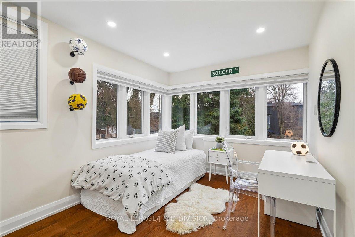 159 Ranleigh Avenue, Toronto, Ontario  M4N 1X2 - Photo 21 - C12979036