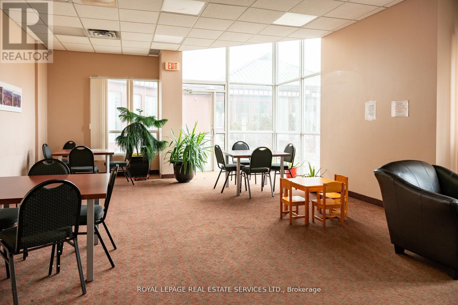 212 - 7 Concorde Place, Toronto, Ontario  M3C 3N4 - Photo 23 - C12979050