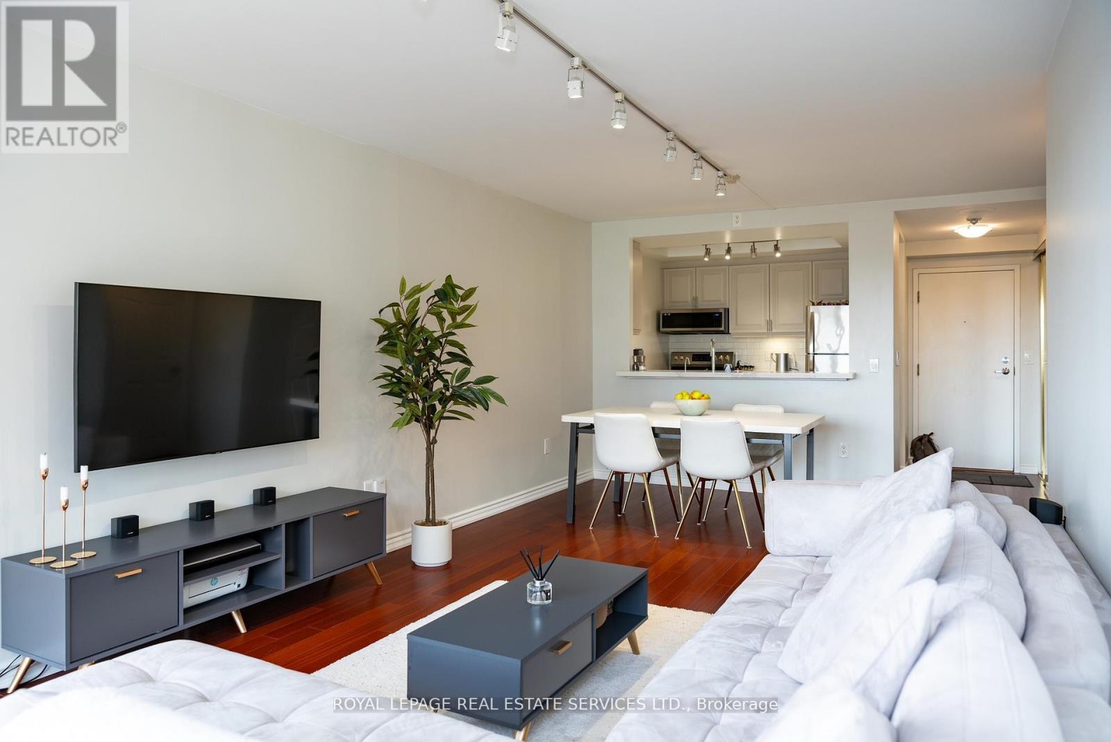 212 - 7 Concorde Place, Toronto, Ontario  M3C 3N4 - Photo 24 - C12979050