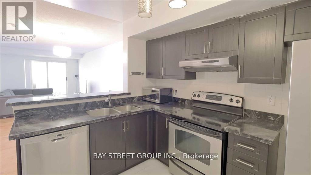 1217 - 28 Sommerset Way, Toronto, Ontario  M2N 6W7 - Photo 14 - C12979164