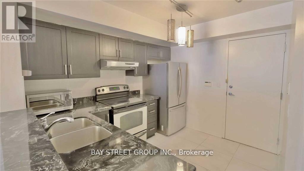 1217 - 28 Sommerset Way, Toronto, Ontario  M2N 6W7 - Photo 15 - C12979164