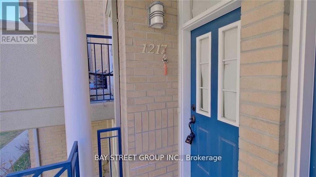 1217 - 28 Sommerset Way, Toronto, Ontario  M2N 6W7 - Photo 2 - C12979164