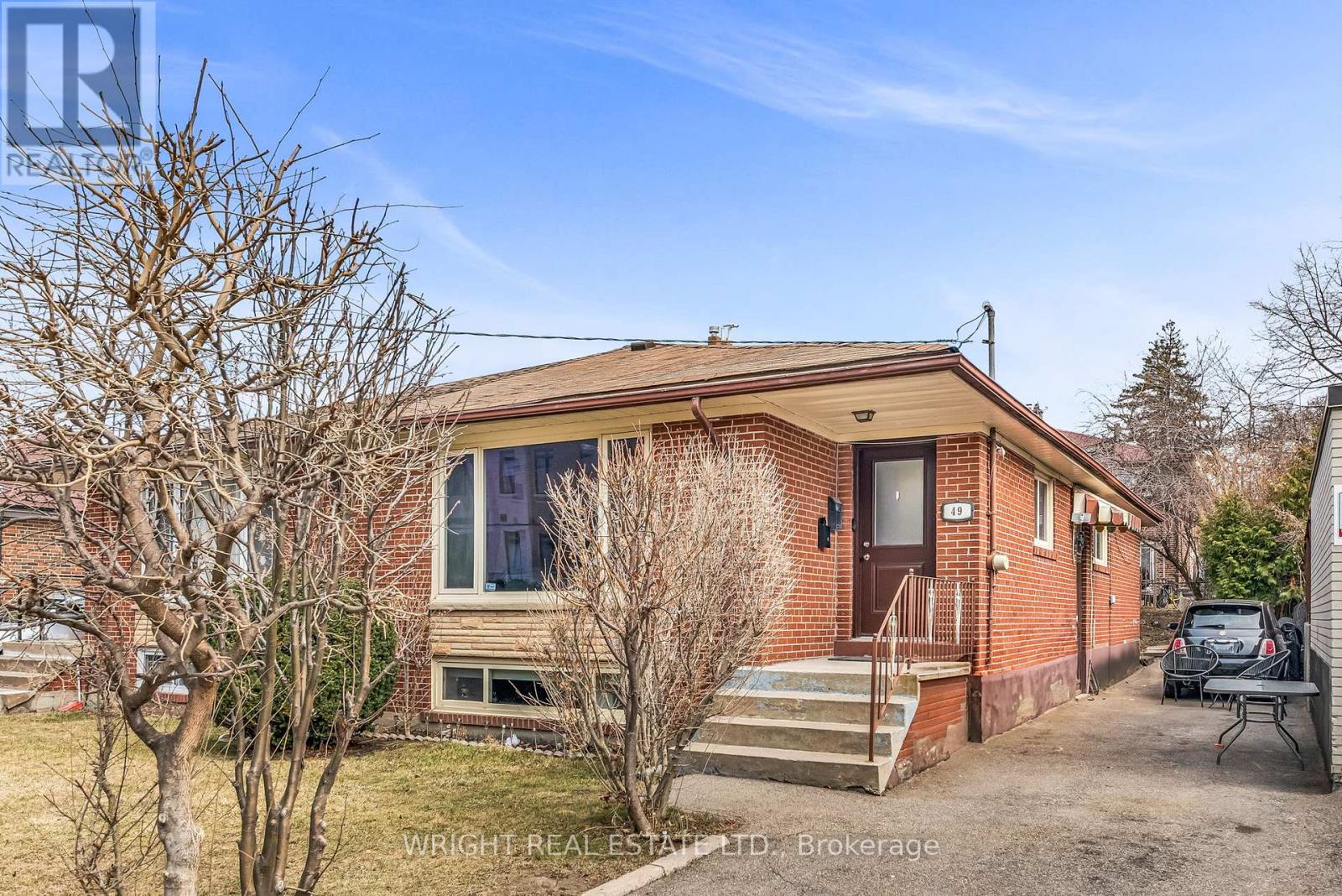 49 Tisdale Avenue, Toronto, Ontario  M4A 1Y6 - Photo 2 - C12979202