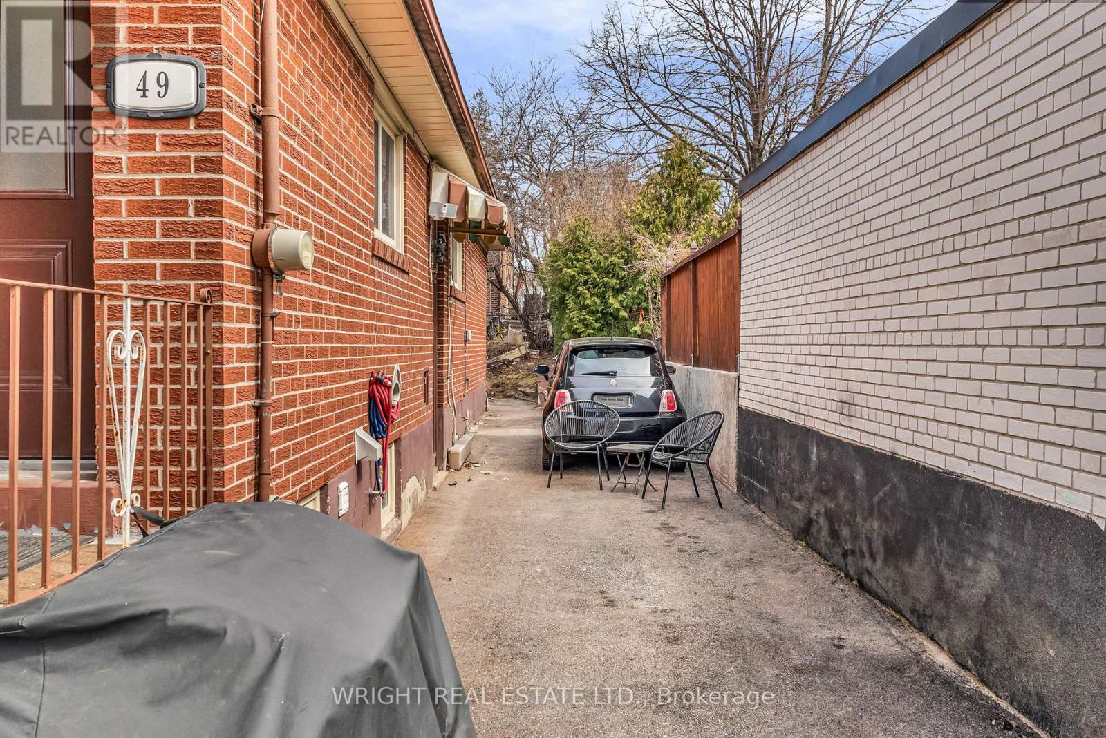 49 Tisdale Avenue, Toronto, Ontario  M4A 1Y6 - Photo 4 - C12979202