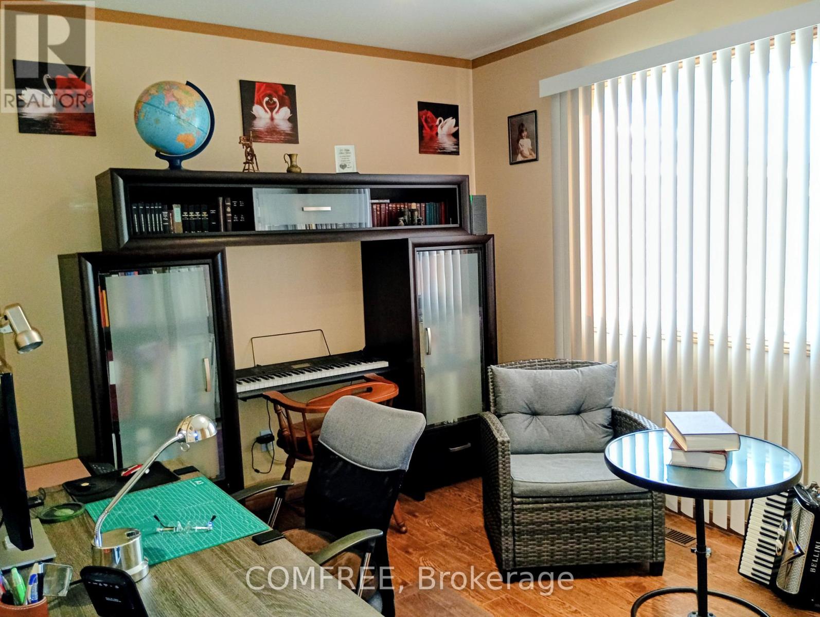 35 Tanya Drive, Southwest Middlesex, Ontario  N0L 1M0 - Photo 13 - X12940524