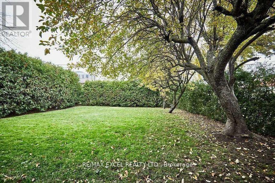 Main - 6 Glaive Drive, Toronto, Ontario  M1P 1X6 - Photo 15 - E12979058