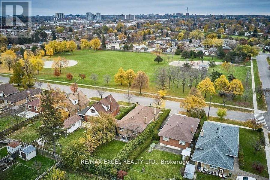 Main - 6 Glaive Drive, Toronto, Ontario  M1P 1X6 - Photo 2 - E12979058