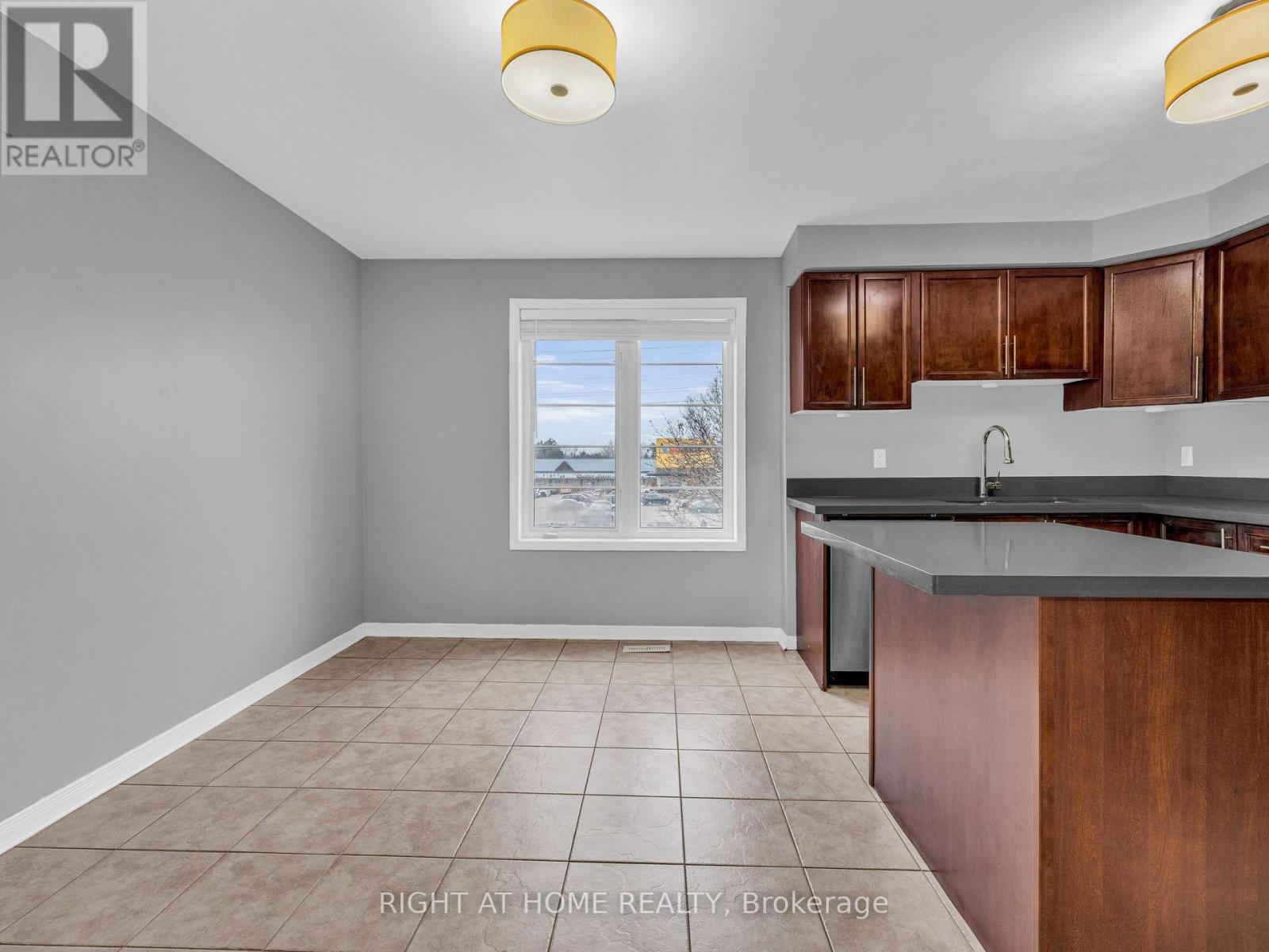 162 Bayly Street W, Ajax, Ontario  L1S 0C3 - Photo 4 - E12979150