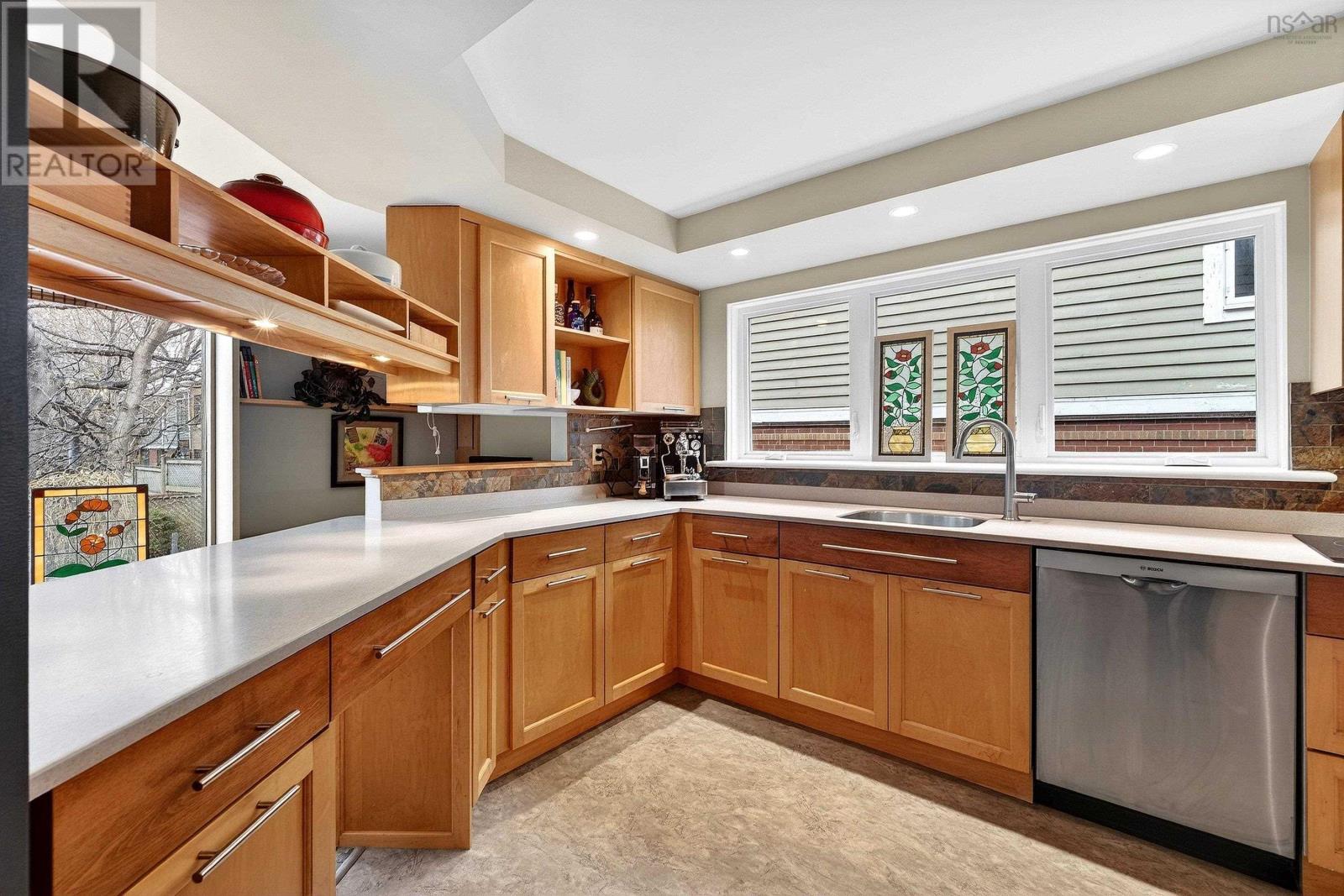 5740 Atlantic Street, Halifax, Nova Scotia  B3H 1G9 - Photo 15 - 202606624