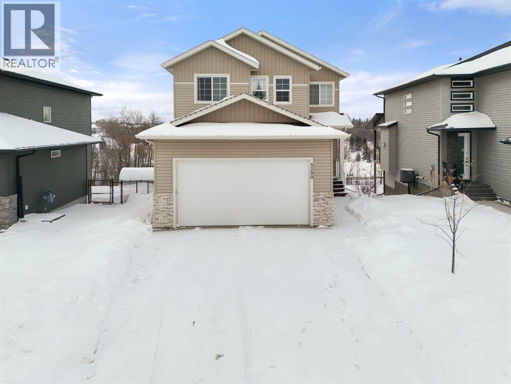 5200 36 Avenue, Camrose, Alberta  T4V 5J2 - Photo 1 - A2261210