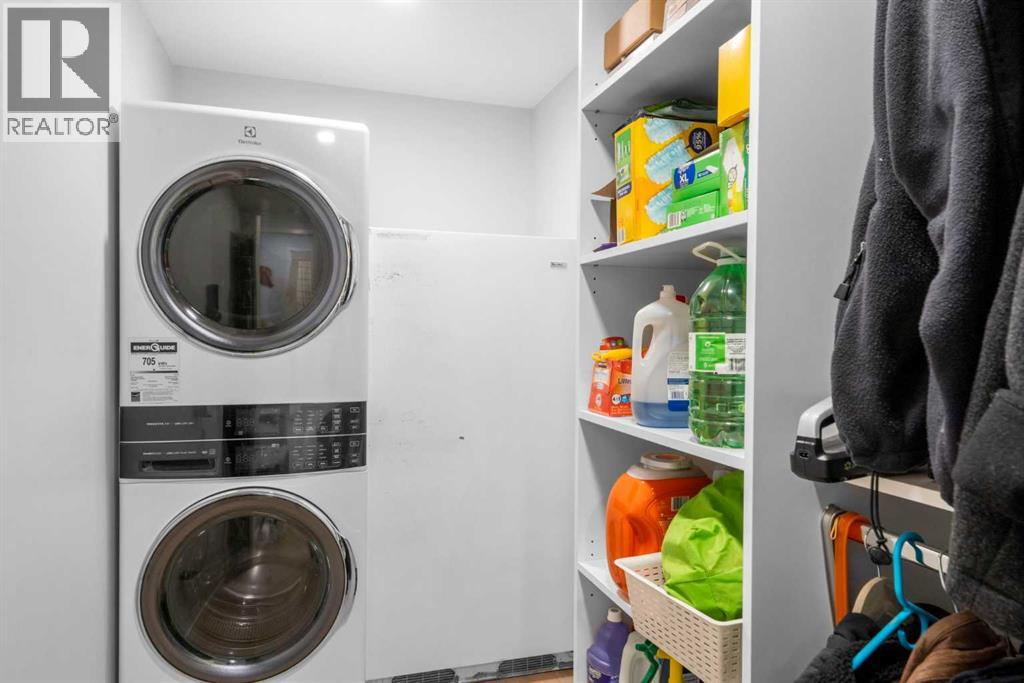 2208, 33 Carringham Gate Nw, Calgary, Alberta  T3P 2H6 - Photo 38 - A2285927