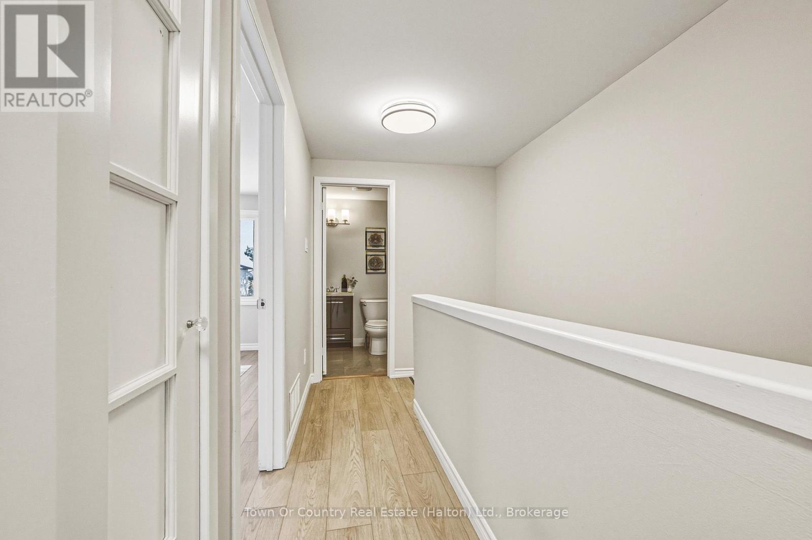 2 - 64 Bronte Street S, Milton, Ontario  L9T 1Y8 - Photo 16 - W12976946