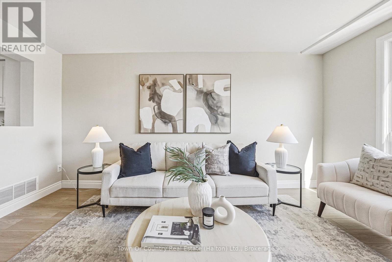 2 - 64 Bronte Street S, Milton, Ontario  L9T 1Y8 - Photo 20 - W12976946