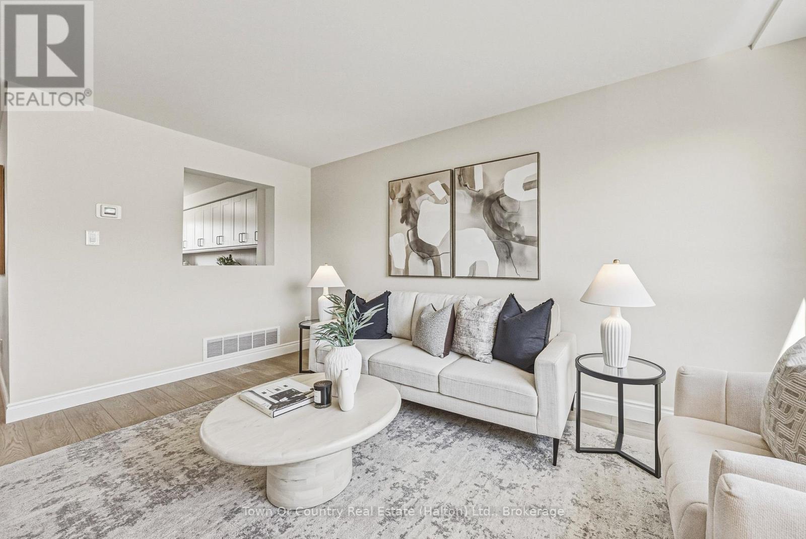 2 - 64 Bronte Street S, Milton, Ontario  L9T 1Y8 - Photo 21 - W12976946