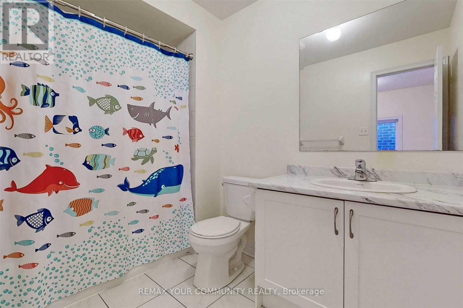 49 Napanee Street, Richmond Hill, Ontario  L4E 0X3 - Photo 26 - N12978934