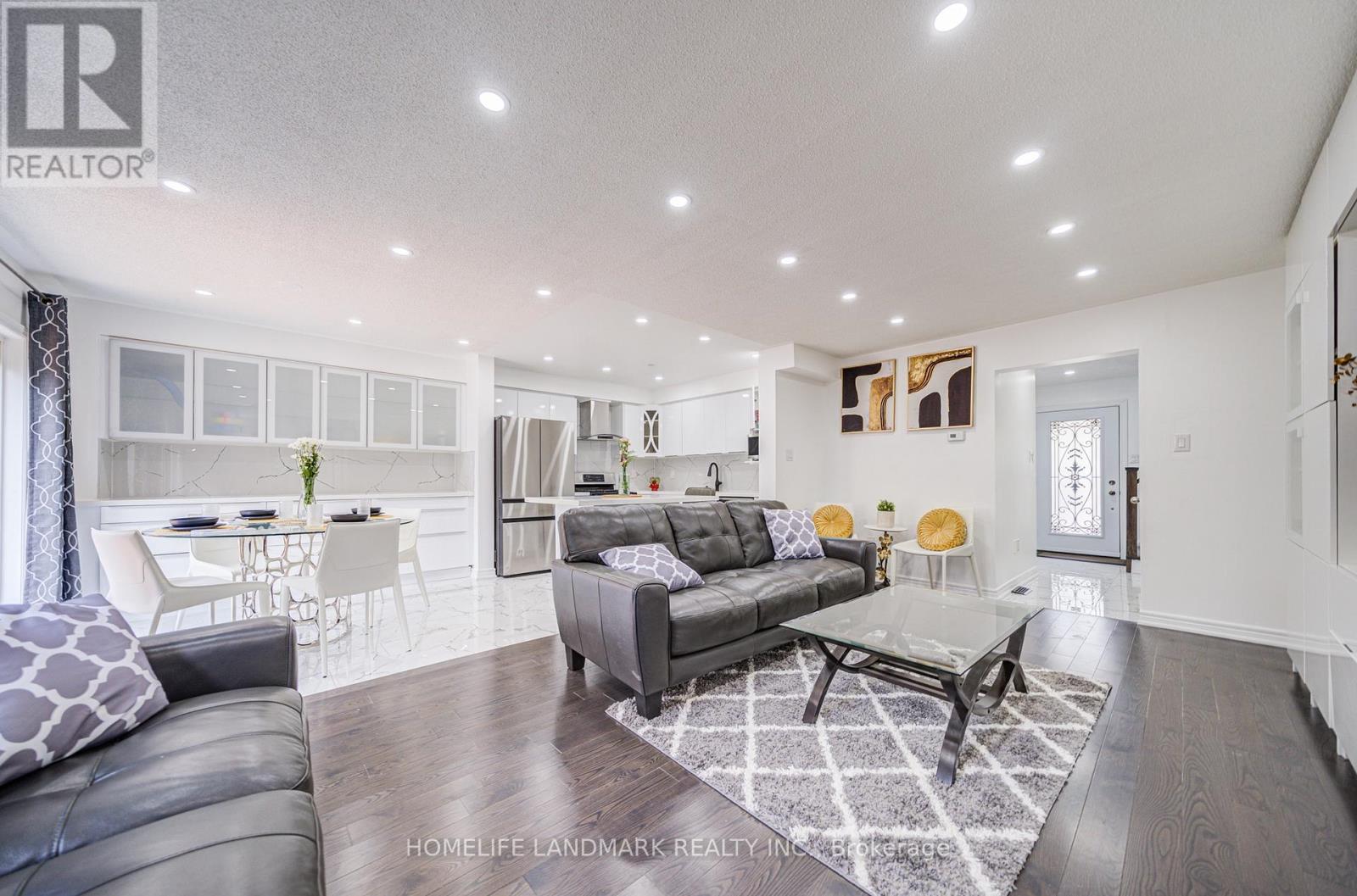 24 Willow Trail Road, Markham, Ontario  L6E 1V2 - Photo 11 - N12978968