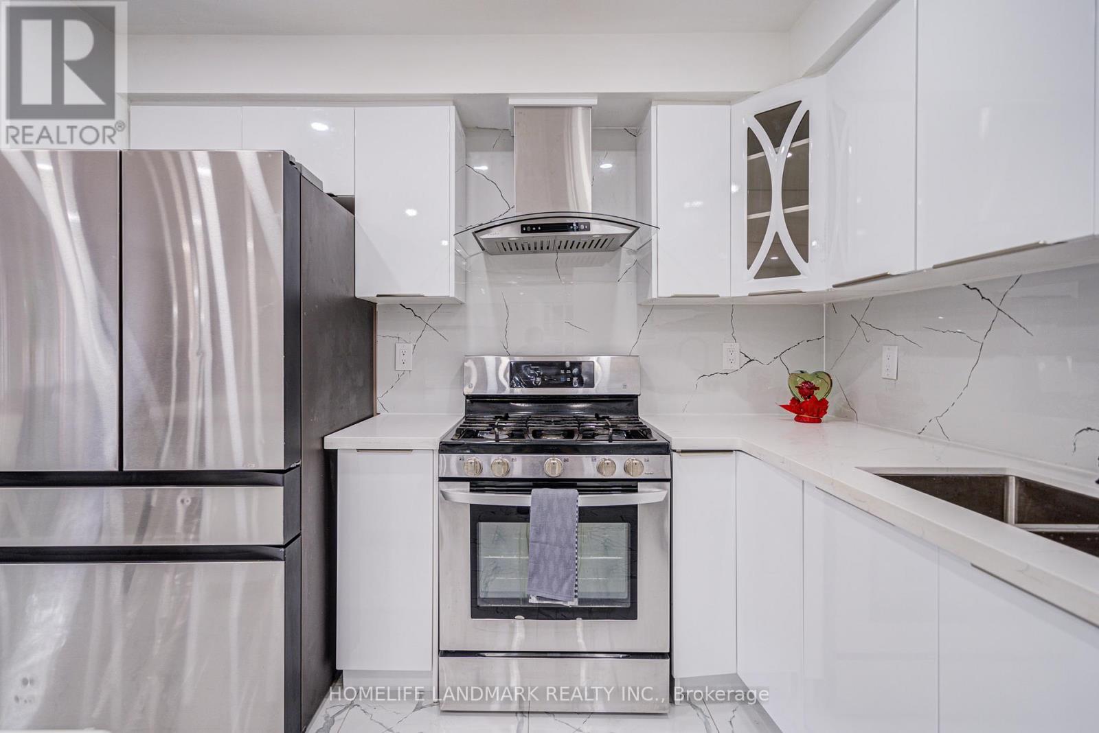 24 Willow Trail Road, Markham, Ontario  L6E 1V2 - Photo 14 - N12978968