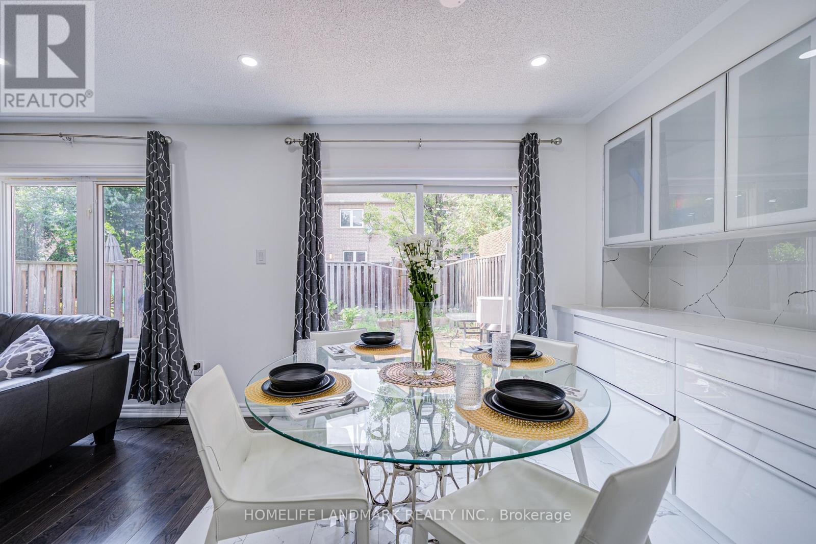 24 Willow Trail Road, Markham, Ontario  L6E 1V2 - Photo 19 - N12978968