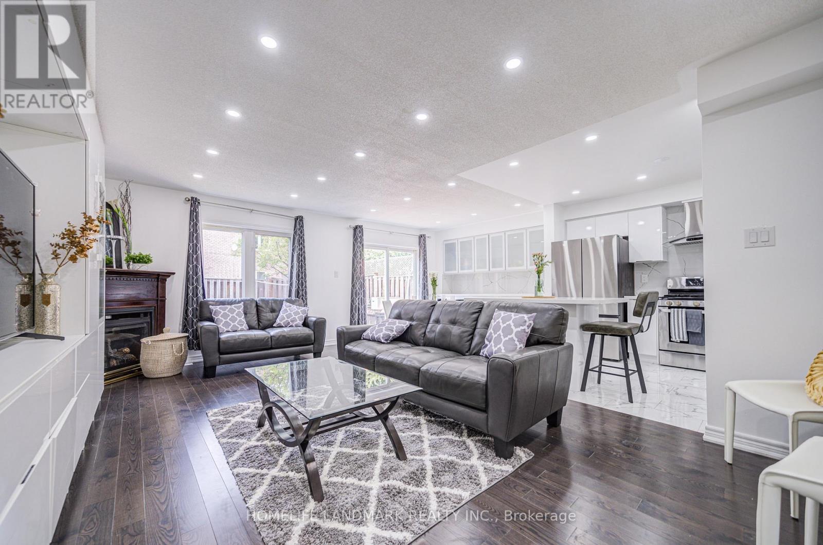 24 Willow Trail Road, Markham, Ontario  L6E 1V2 - Photo 9 - N12978968