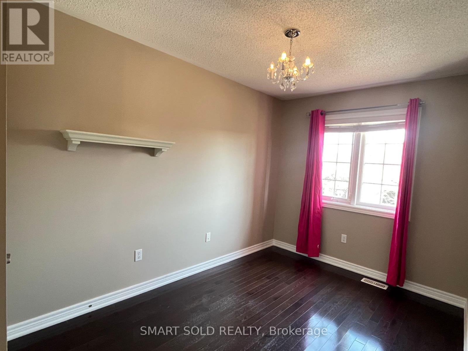 199 Venice Gate Drive, Vaughan, Ontario  L4H 0E9 - Photo 14 - N12978990