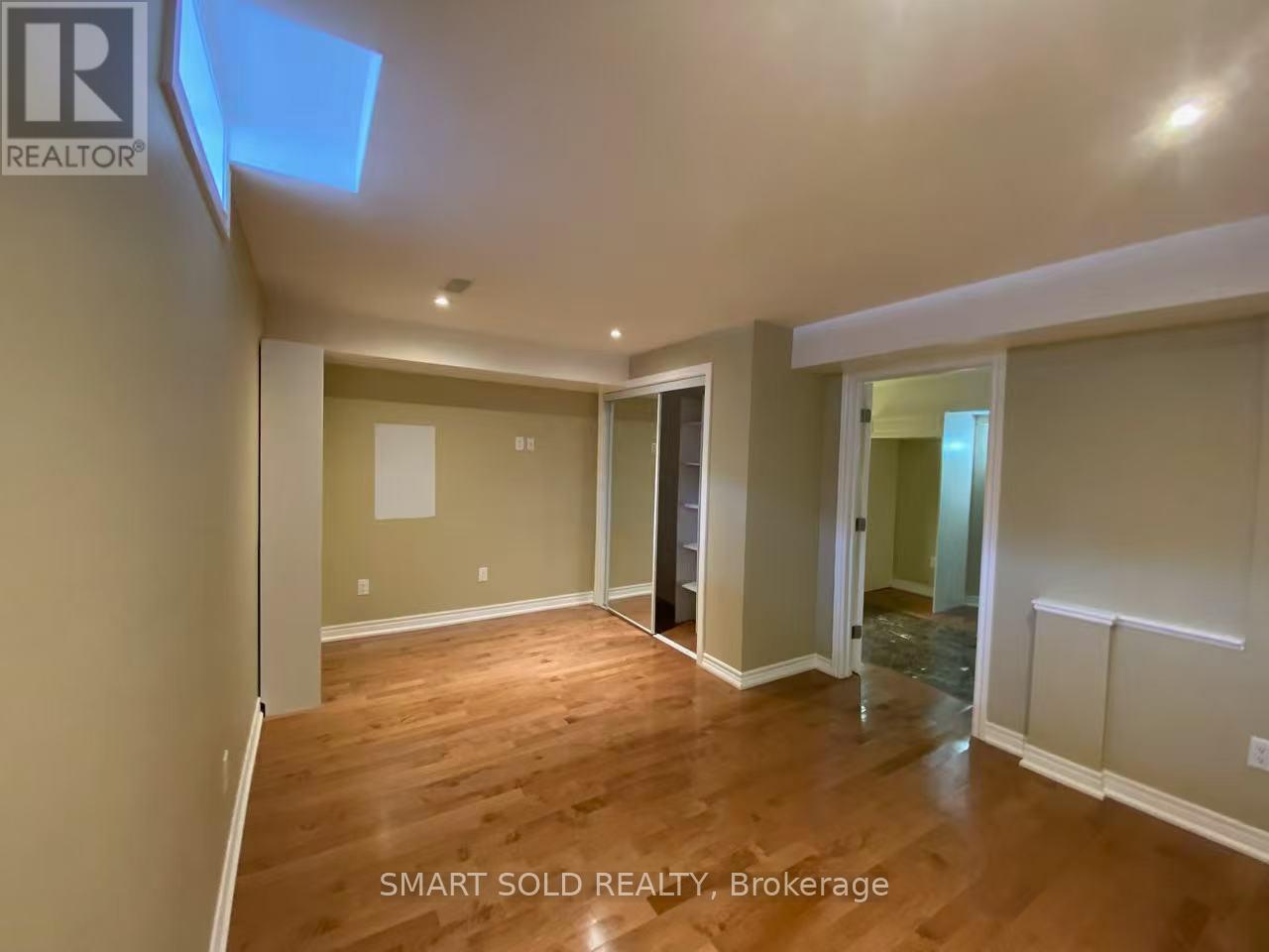 199 Venice Gate Drive, Vaughan, Ontario  L4H 0E9 - Photo 18 - N12978990