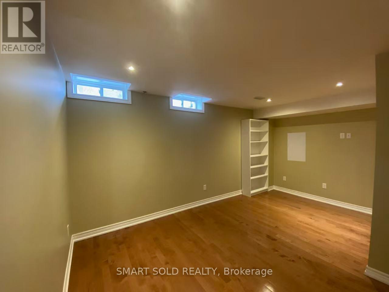 199 Venice Gate Drive, Vaughan, Ontario  L4H 0E9 - Photo 19 - N12978990