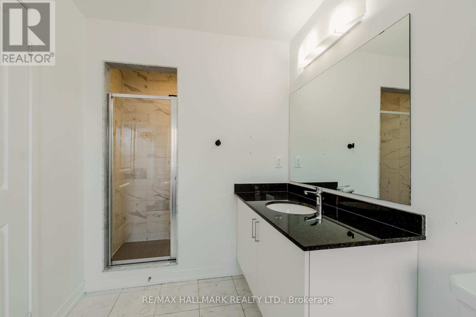 64 Dundonald Trail, Newmarket, Ontario  L3Y 0E1 - Photo 16 - N12979000