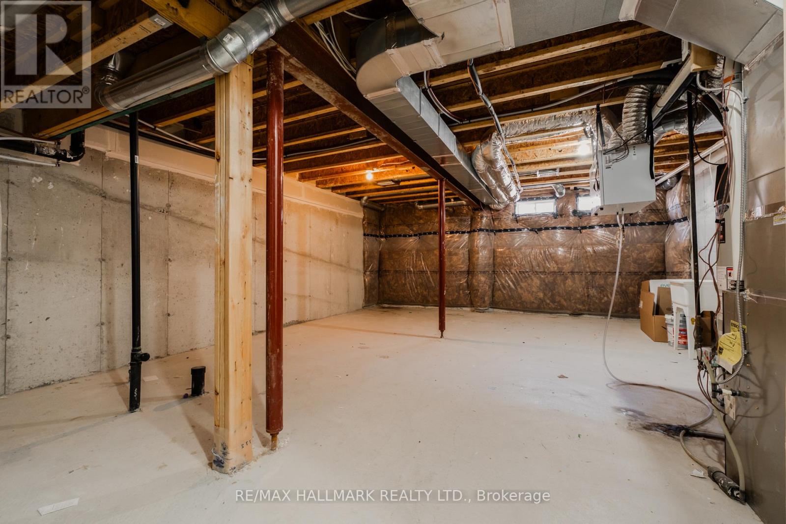 64 Dundonald Trail, Newmarket, Ontario  L3Y 0E1 - Photo 23 - N12979000