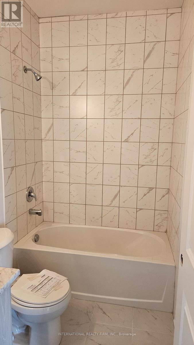 146 Wascana Road, Vaughan, Ontario  L4H 5G9 - Photo 9 - N12979018