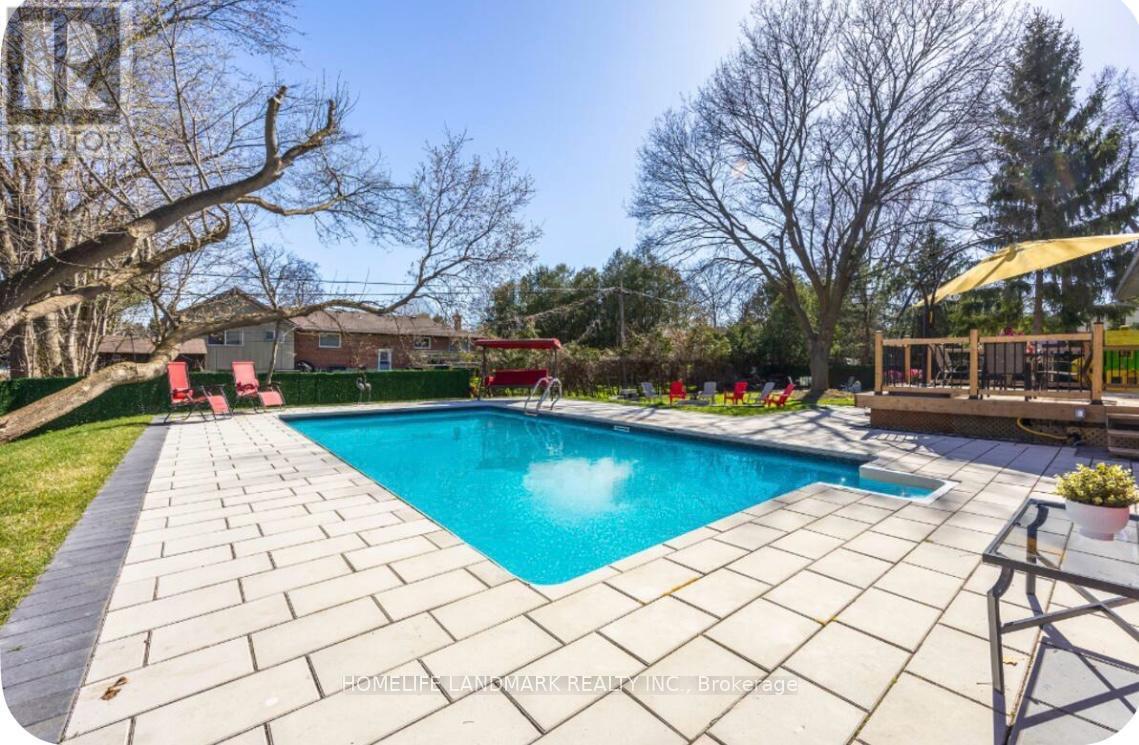 1739 Mount Albert Road, East Gwillimbury (Sharon), Ontario  L0G 1V0 - Photo 39 - N12979088