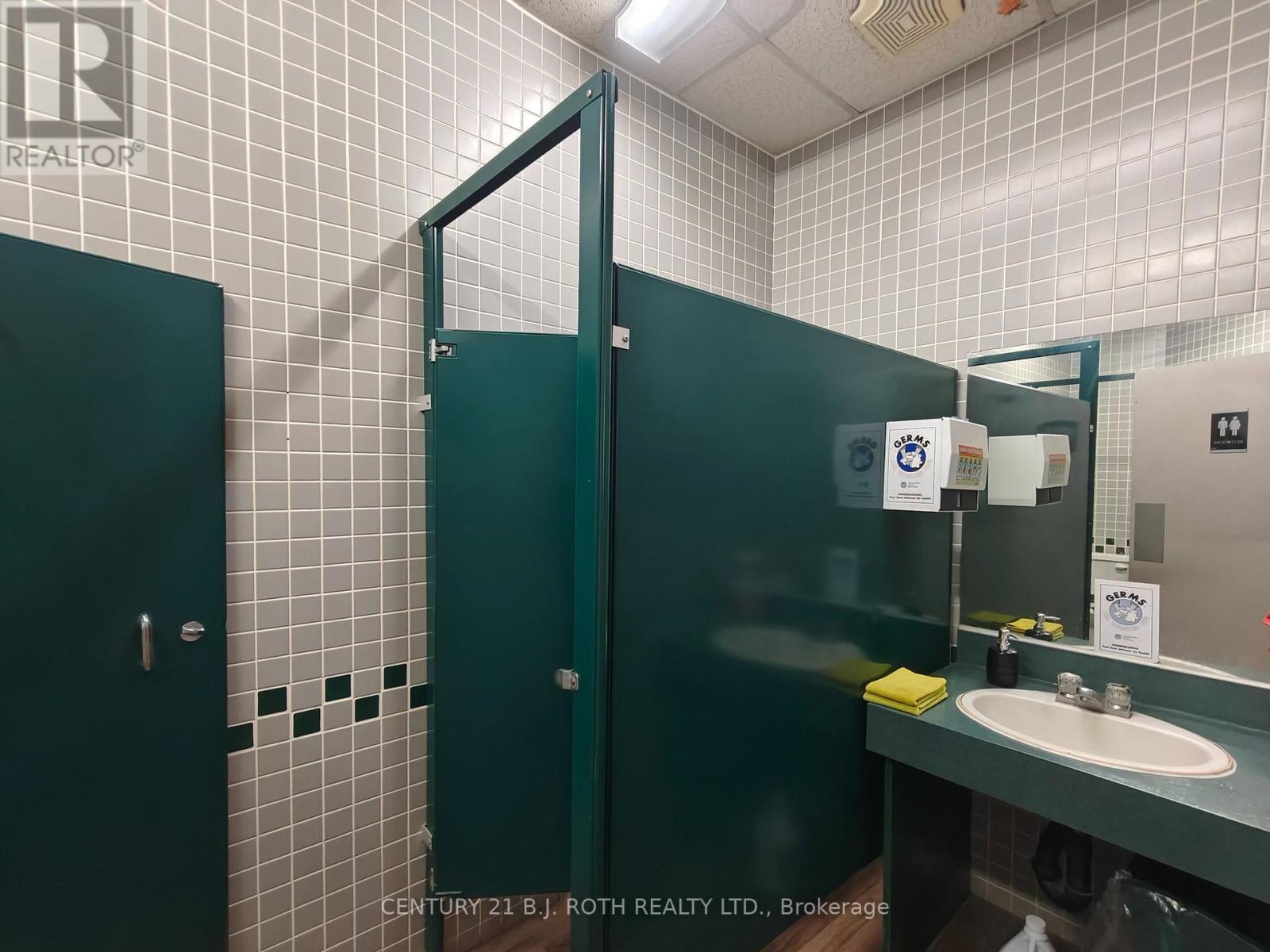 Unit 2 - 4 Pine River Road, Essa, Ontario  L0M 1B2 - Photo 13 - N12979106